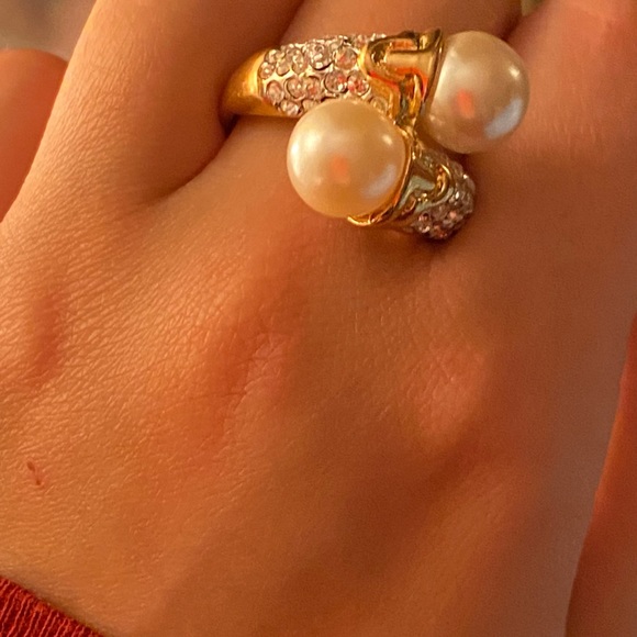 Vintage Double Pearl Gold Ring-Eye catching Pearl Ring - Picture 4 of 4